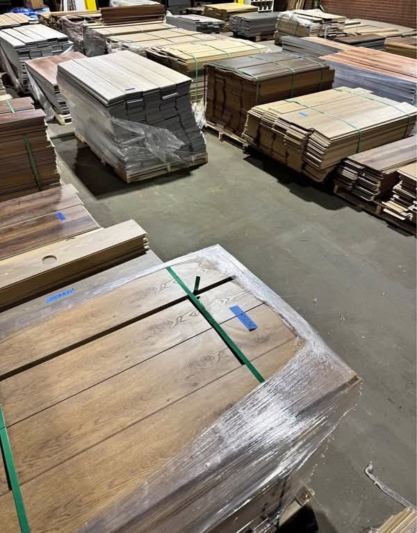 Home Depot Flooring Pallets - Image 7