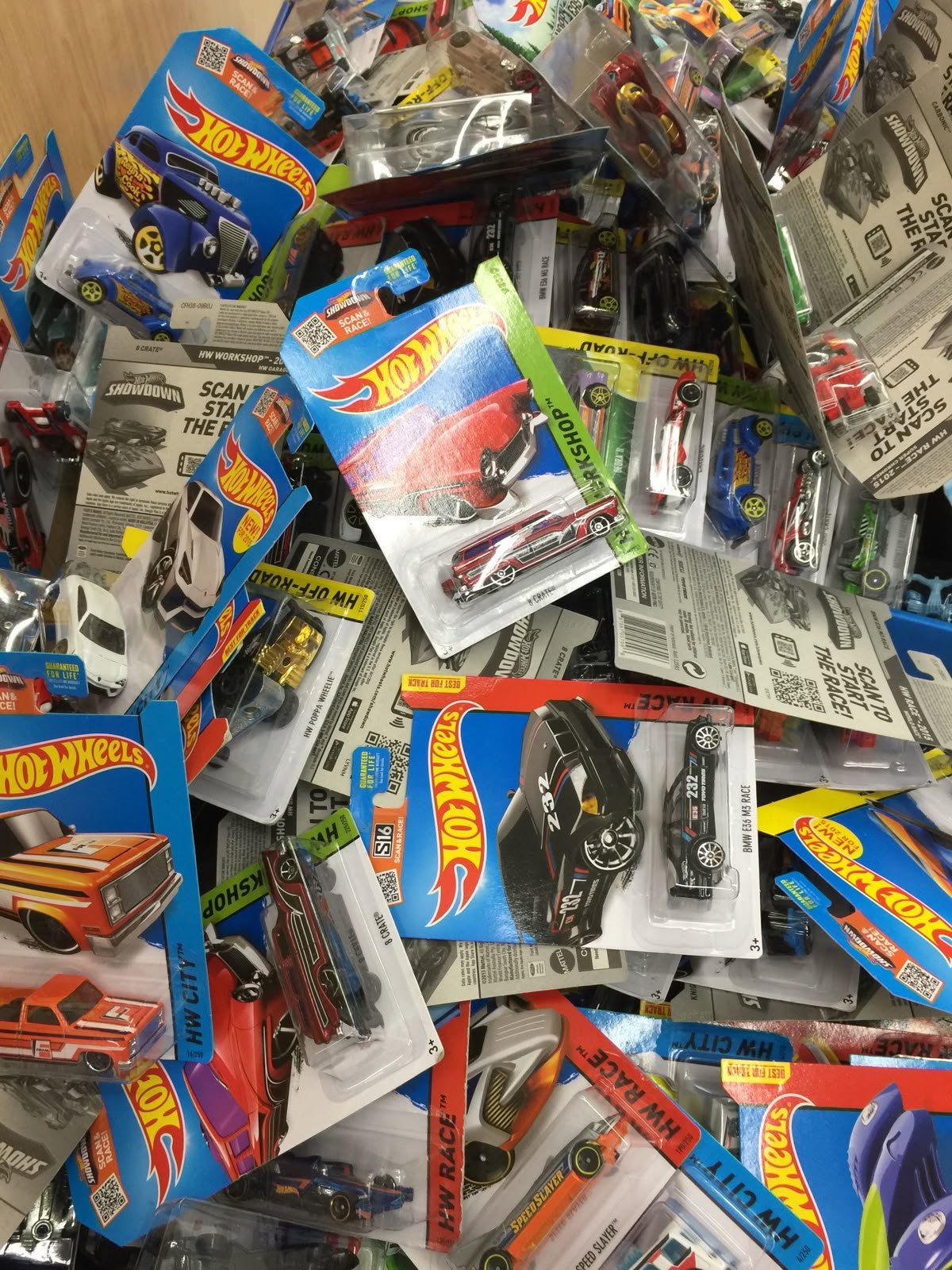Hot wheels pallet for sale