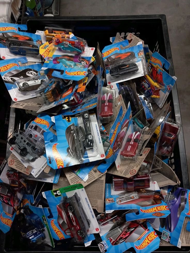 Hot wheels pallet for sale - Image 4
