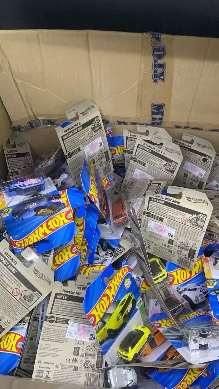 Hot wheels pallet for sale - Image 5