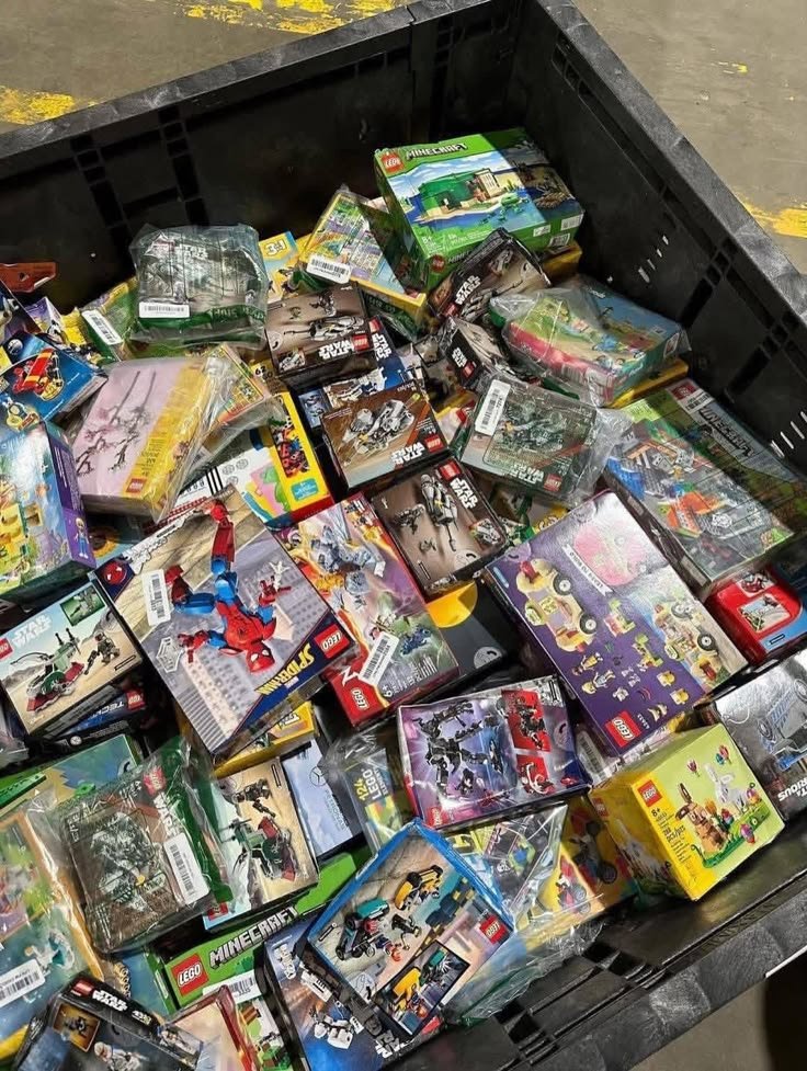 LEGO Liquidation Pallets - Image 3