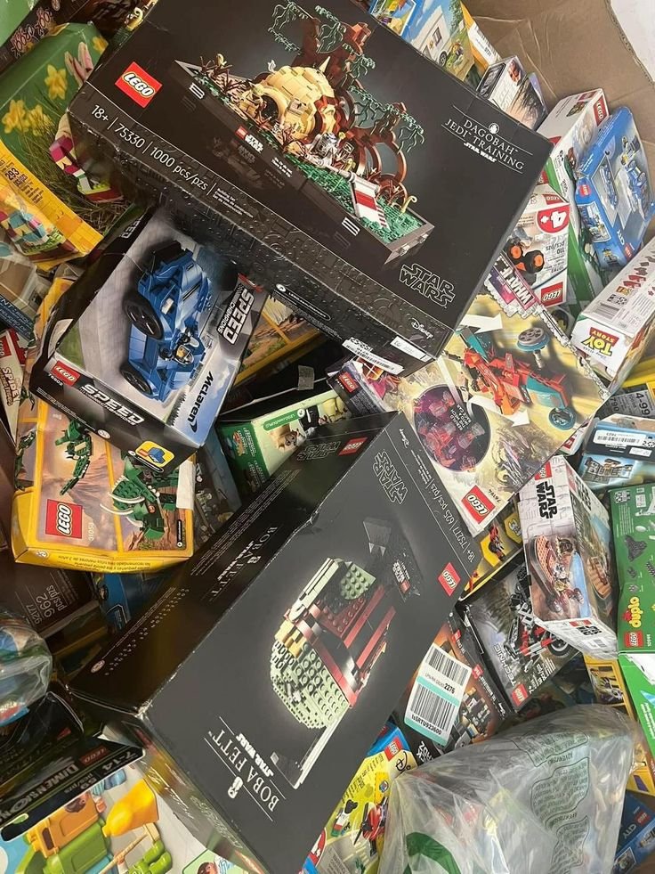 LEGO Liquidation Pallets - Image 6