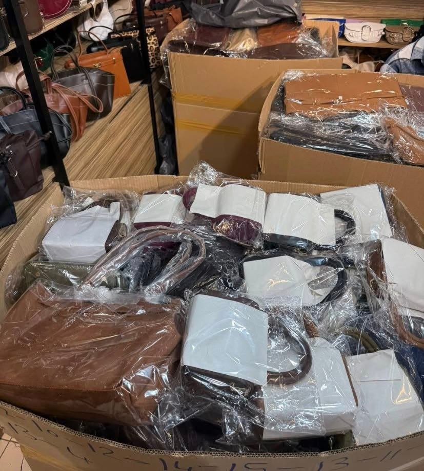 Luxury handbag liquidation pallets