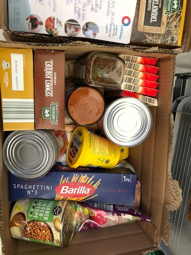 Pet food pallets for sale - Image 3