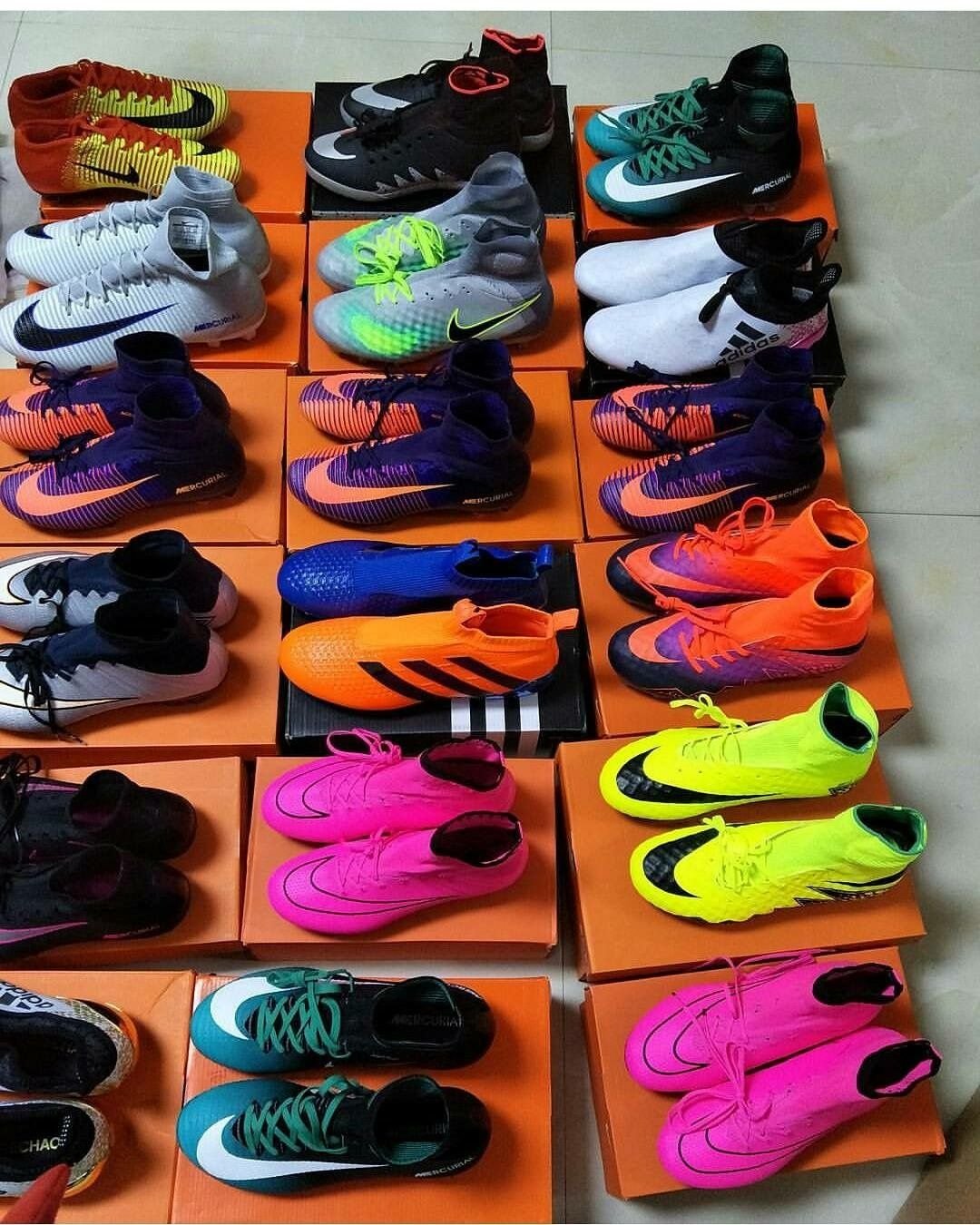 Soccer cleats pallets wholesale