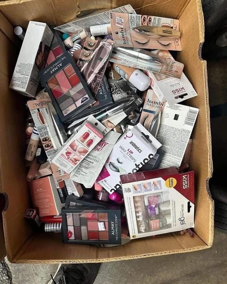 Wholesale Makeup Pallets - Image 2
