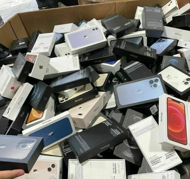iPhone Liquidation Pallet