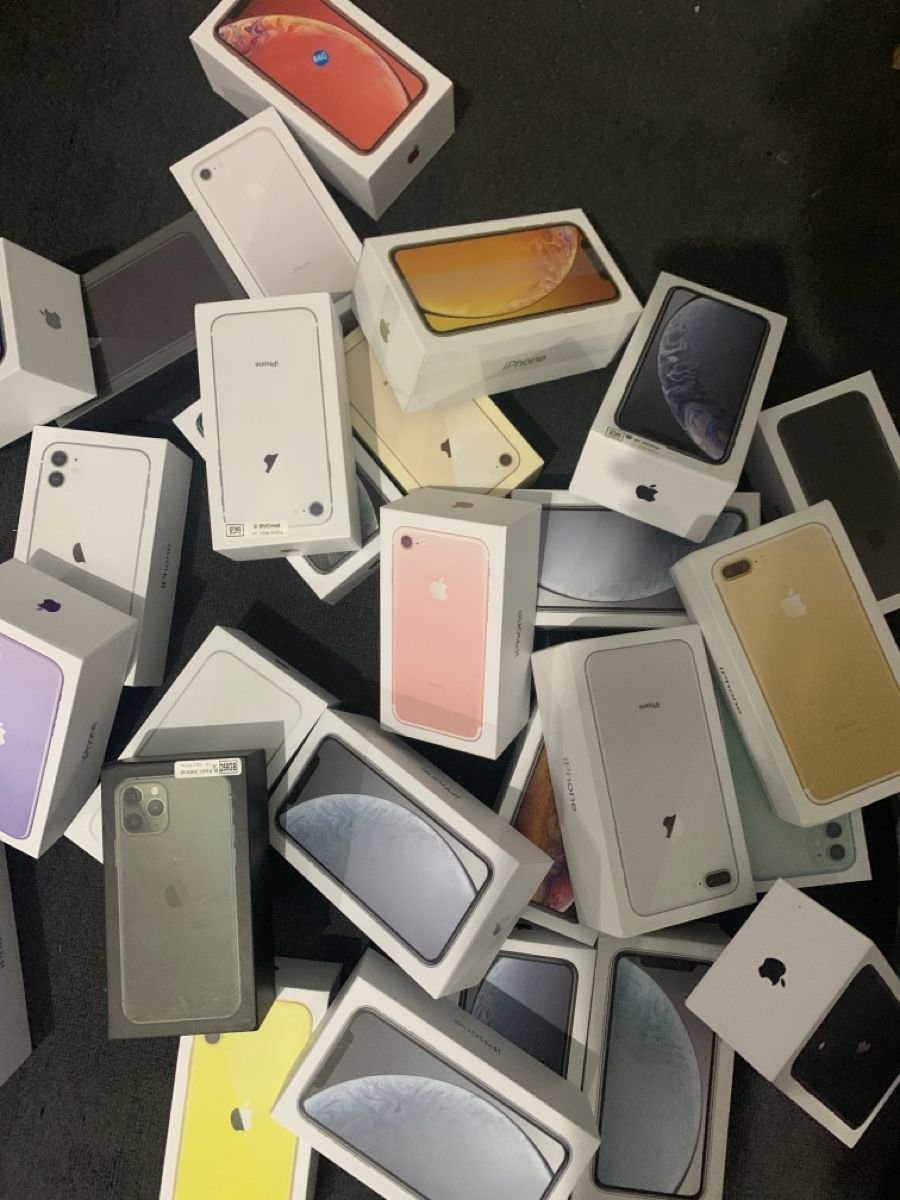 iPhone Liquidation Pallet - Image 5