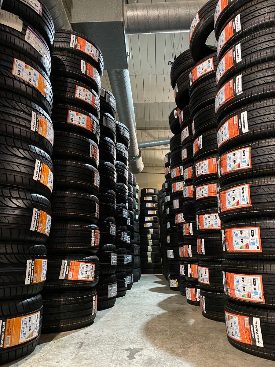 Tires and rims pallet for sale - Image 3