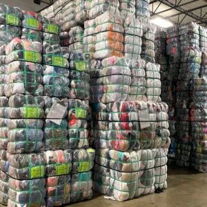 Wholesale clothing bale pallets