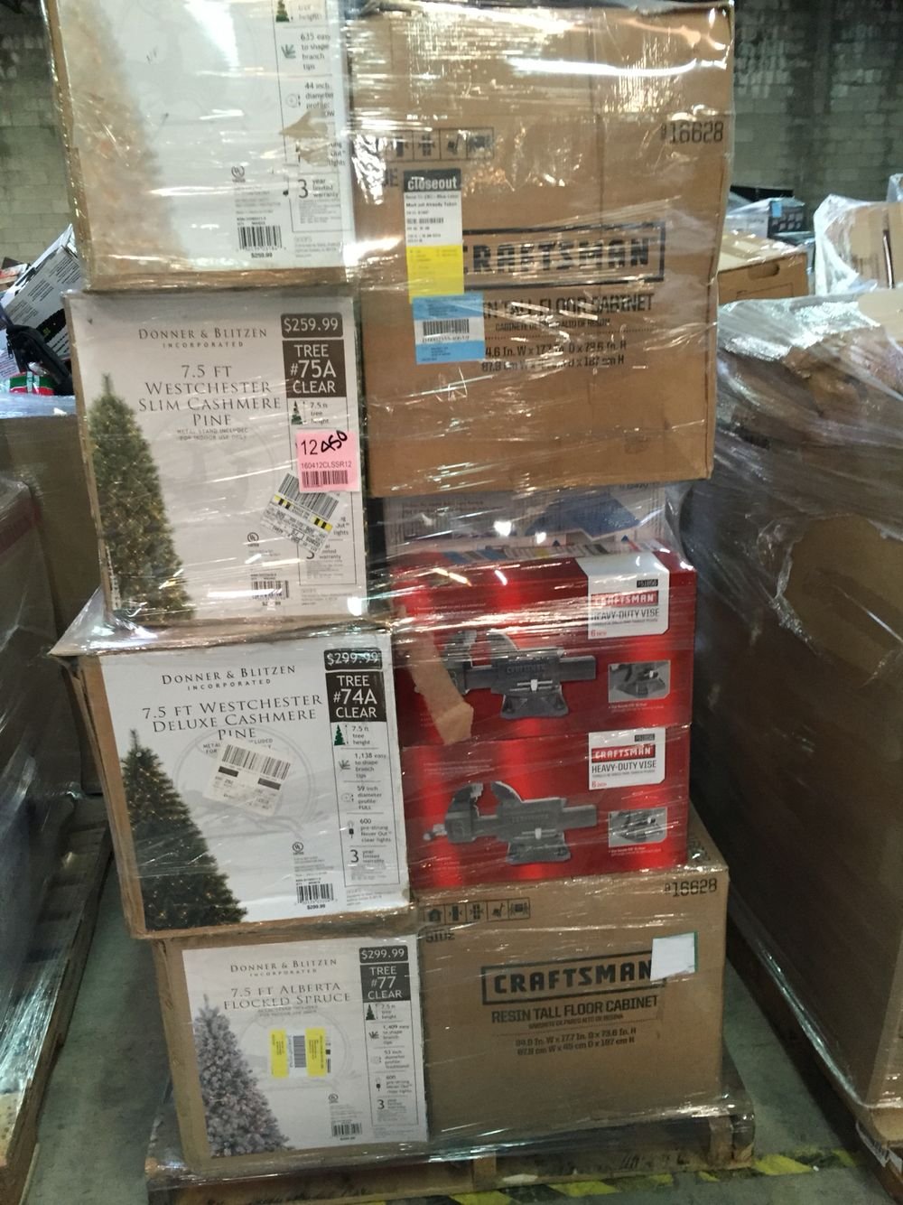 Christmas Tree pallet liquidation - Image 3
