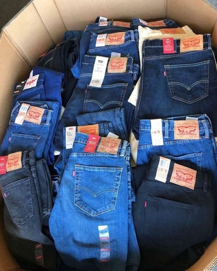 Levi’s Jean Pallets - Image 2