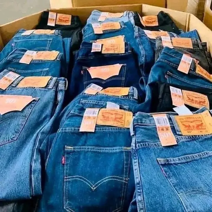 Levi’s Jean Pallets - Image 3