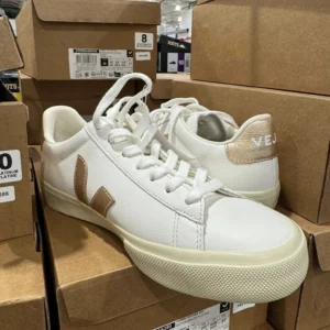 Veja Shoes Pallets