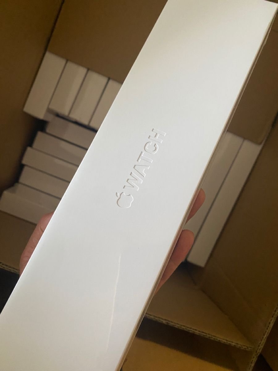 Apple Watch Pallets - Image 5